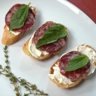 Salchichón Cream Cheese and basil Tapa