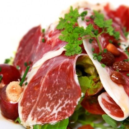 Lamb’s lettuce salad with iberian ham