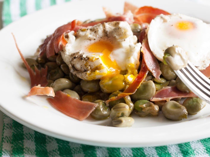 Baby Beans with Jamón Iberico & Eggs Recipe | Iberico Club