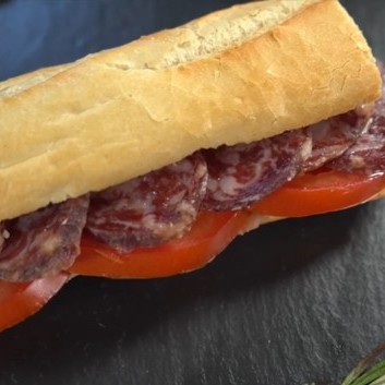 Slachichón Ibérico de Bellota sandwich